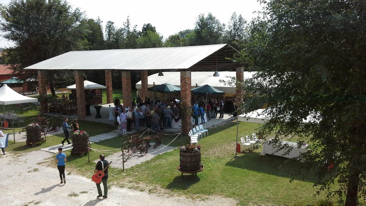 Agriturismo Le Giarine Фольяно-Редипулья Экстерьер фото